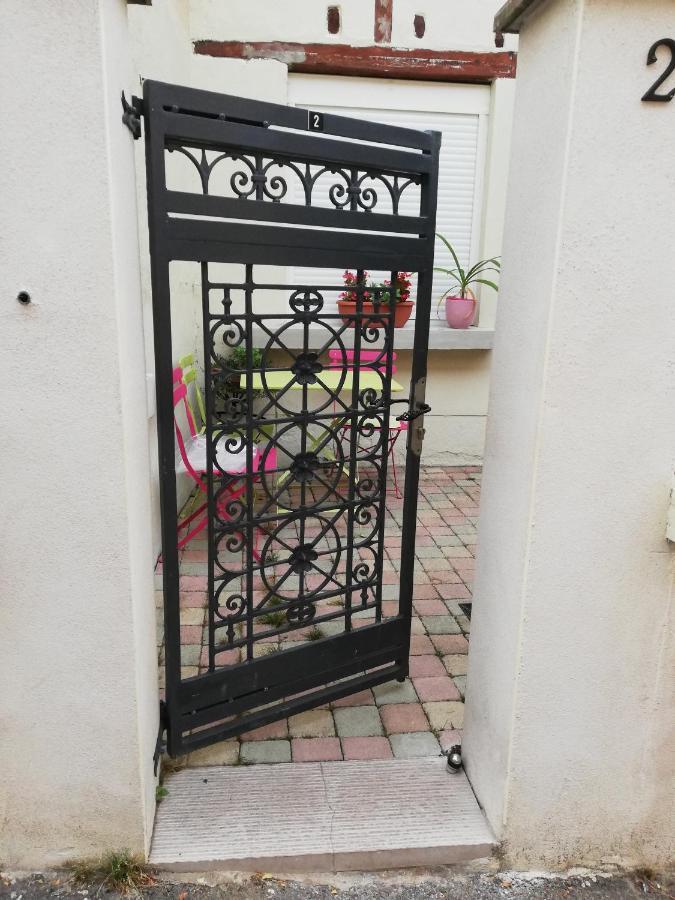 Zahra Dor Apartment Plombieres-les-Dijon Bagian luar foto